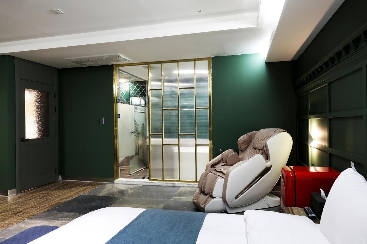 El Tower Hotel Gunsan Ngoại thất bức ảnh