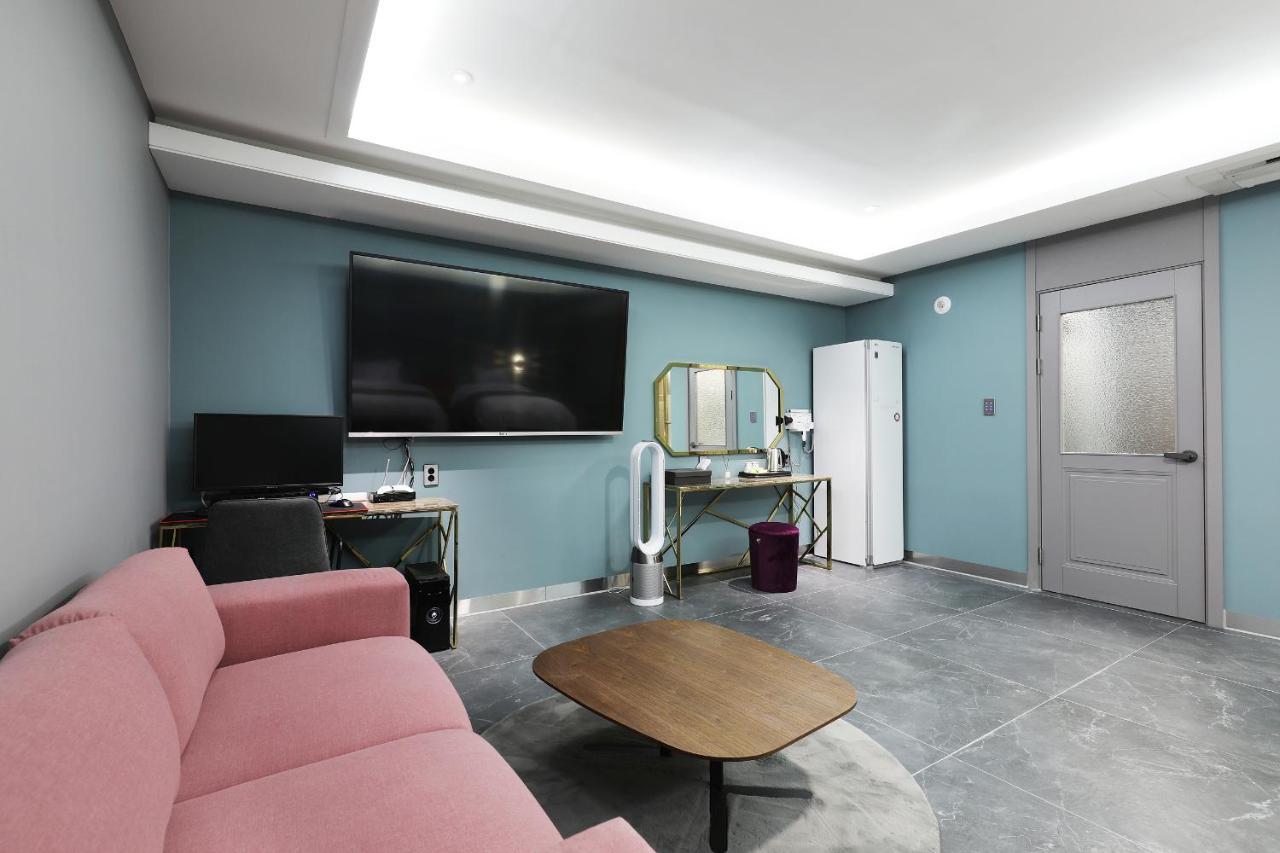 El Tower Hotel Gunsan Ngoại thất bức ảnh