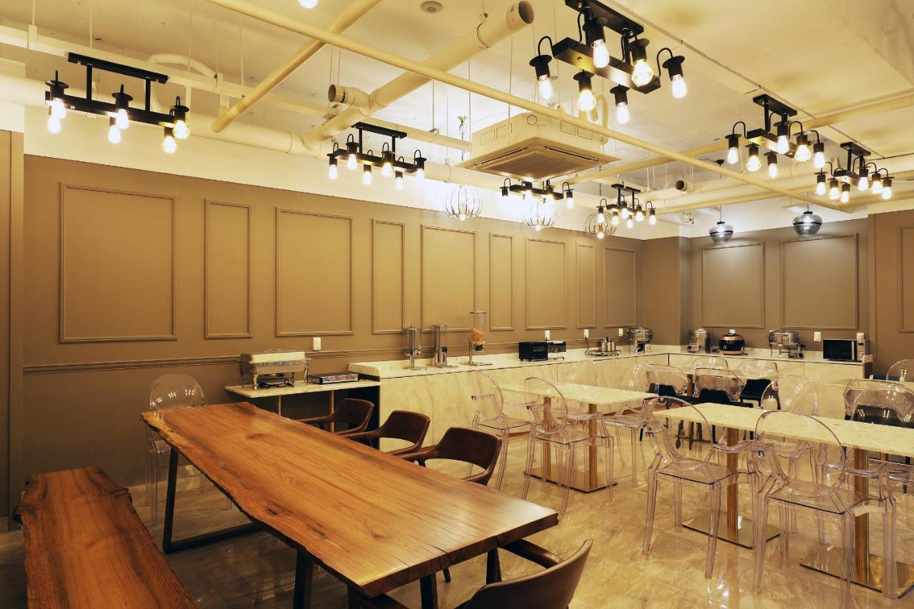 El Tower Hotel Gunsan Ngoại thất bức ảnh