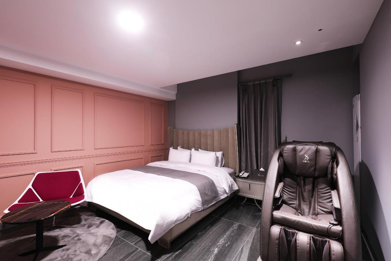 El Tower Hotel Gunsan Ngoại thất bức ảnh