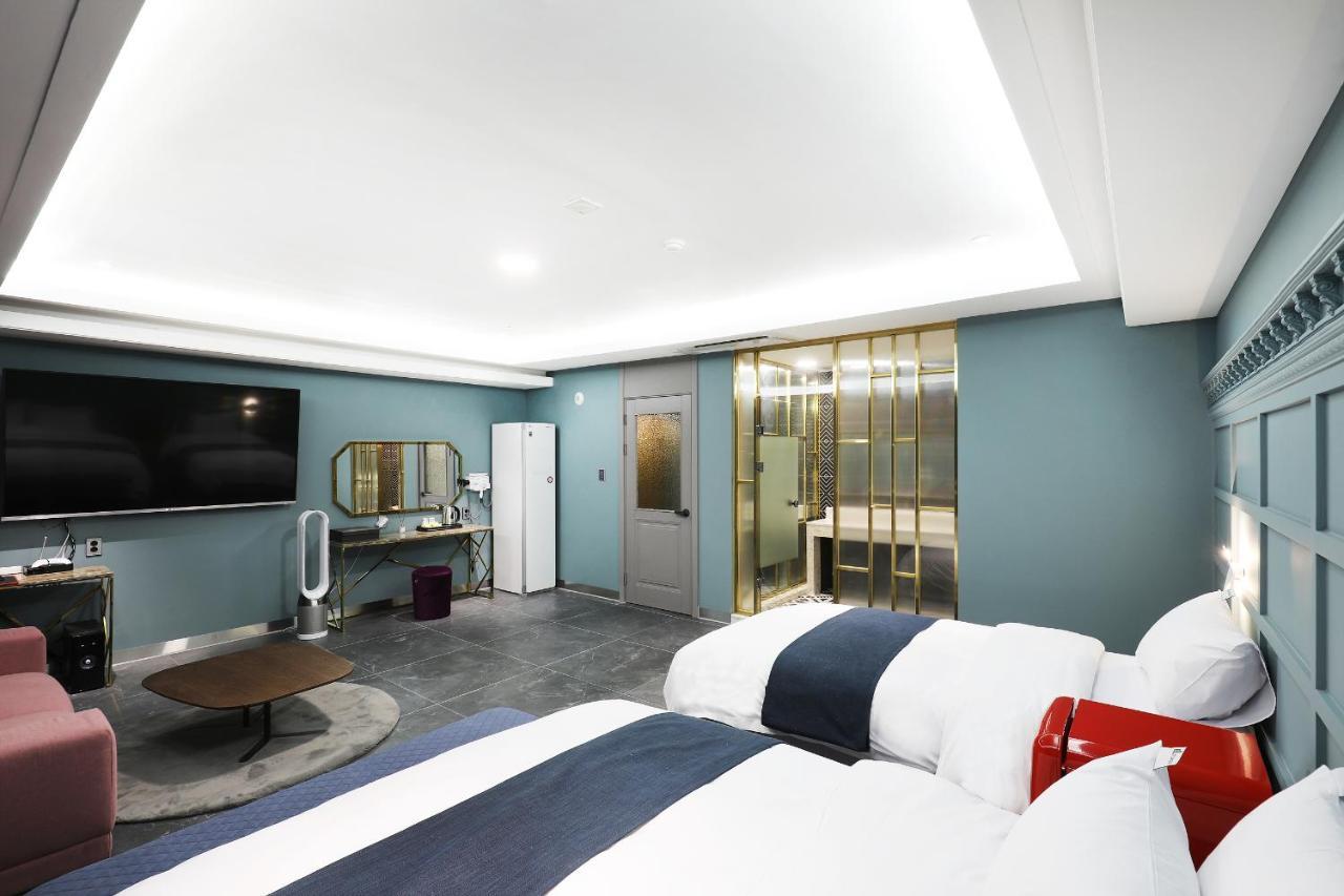 El Tower Hotel Gunsan Ngoại thất bức ảnh