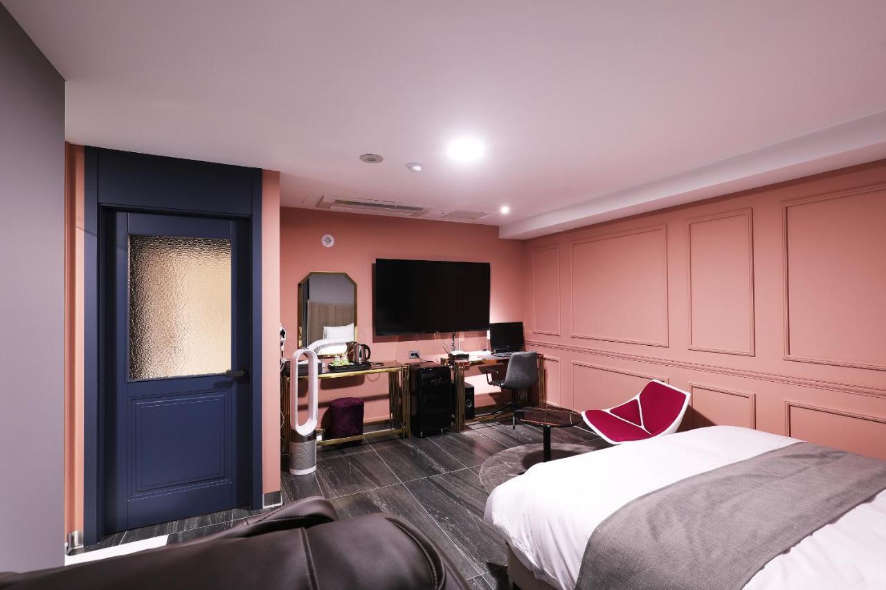El Tower Hotel Gunsan Ngoại thất bức ảnh