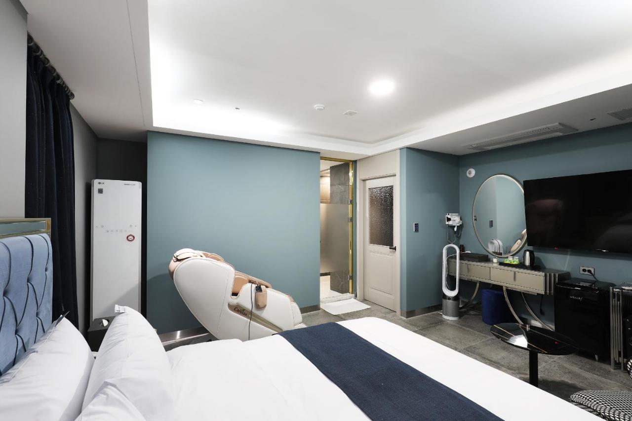 El Tower Hotel Gunsan Ngoại thất bức ảnh