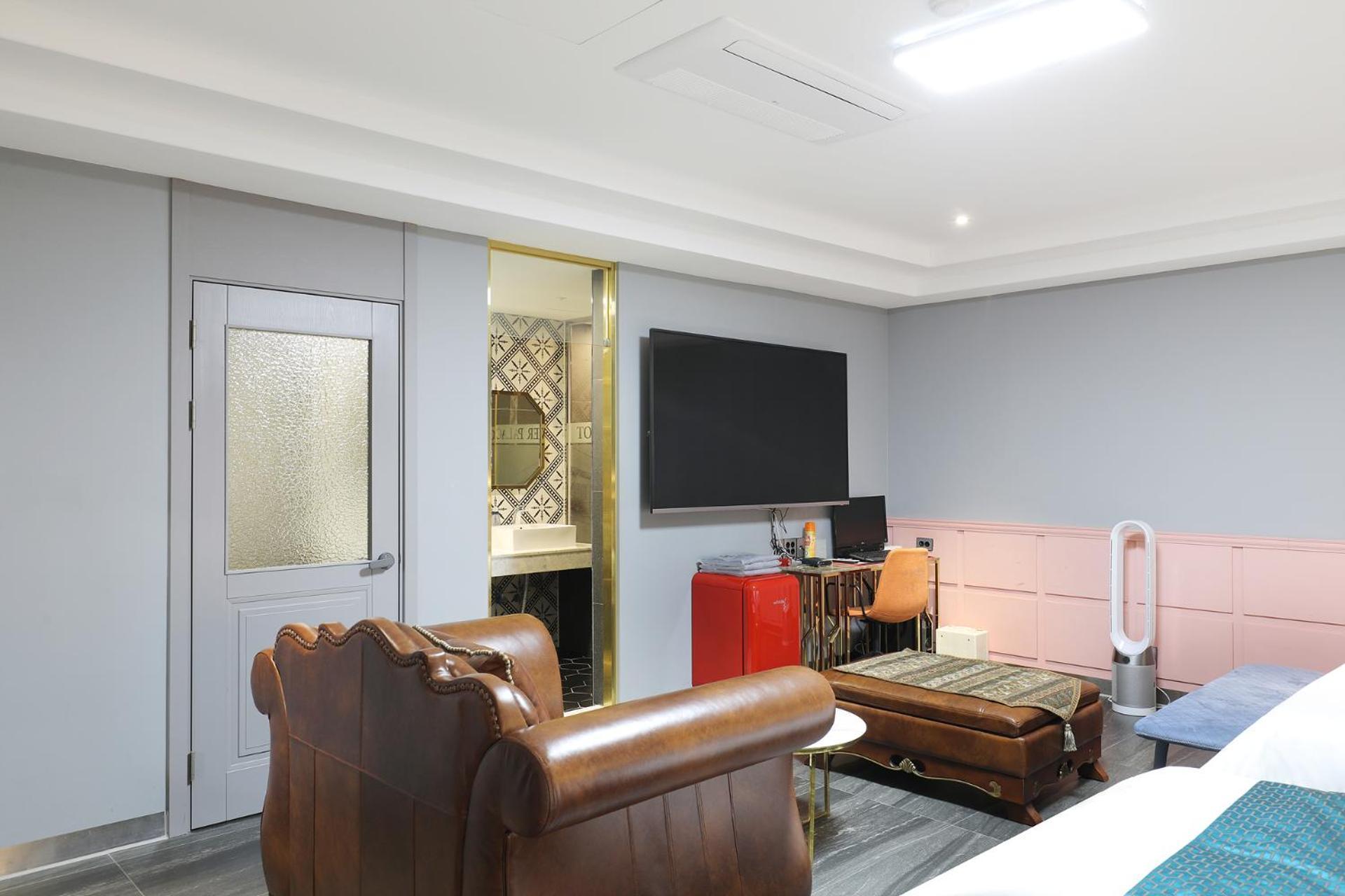 El Tower Hotel Gunsan Ngoại thất bức ảnh