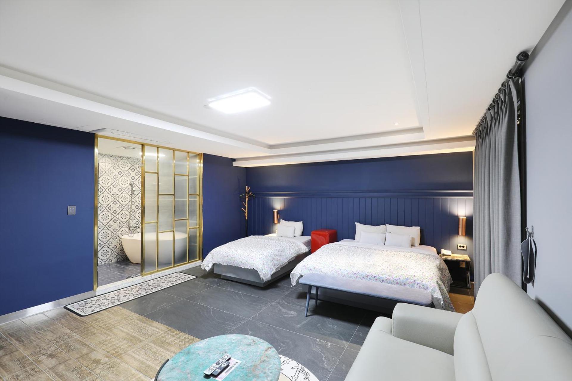 El Tower Hotel Gunsan Ngoại thất bức ảnh